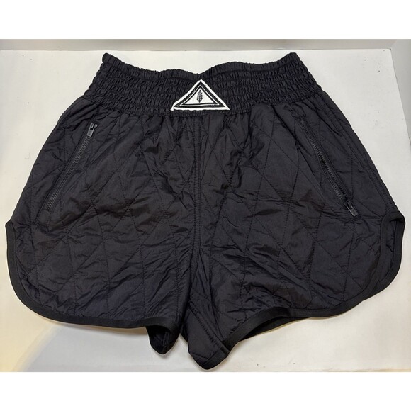 Free People Women FP MOVEMENT Discover Quilted Shorts Sz SMALL Solid Black Zips - Picture 1 of 7